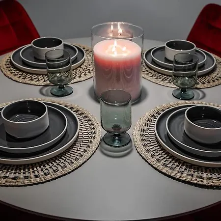 Sweet Home, Cozy Apartments, Free Underground Parking, Long Welcome Apartament *