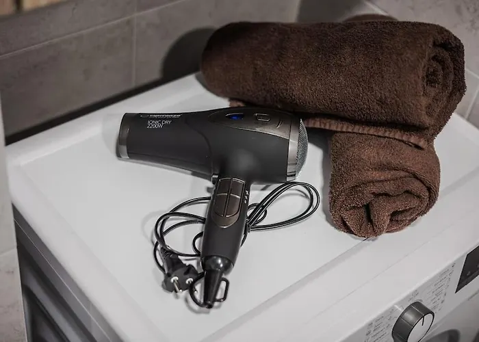 Sweet Home, Cozy Apartments, Free Underground Parking, Long Welcome