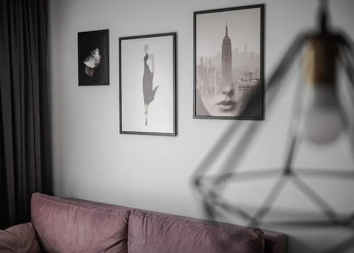 Sweet Home, Cozy Apartments, Free Underground Parking, Long Welcome