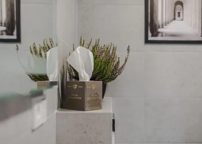 公寓 Sweet Home, Cozy Apartments, Free Underground Parking, Long Welcome *