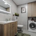 Sweet Home, Cozy Apartments, Free Underground Parking, Long Welcome *
