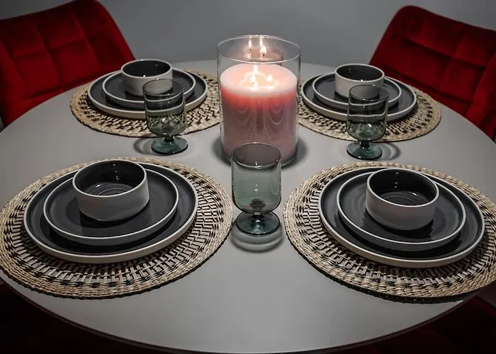 Sweet Home, Cozy Apartments, Free Underground Parking, Long Welcome Lägenhet *